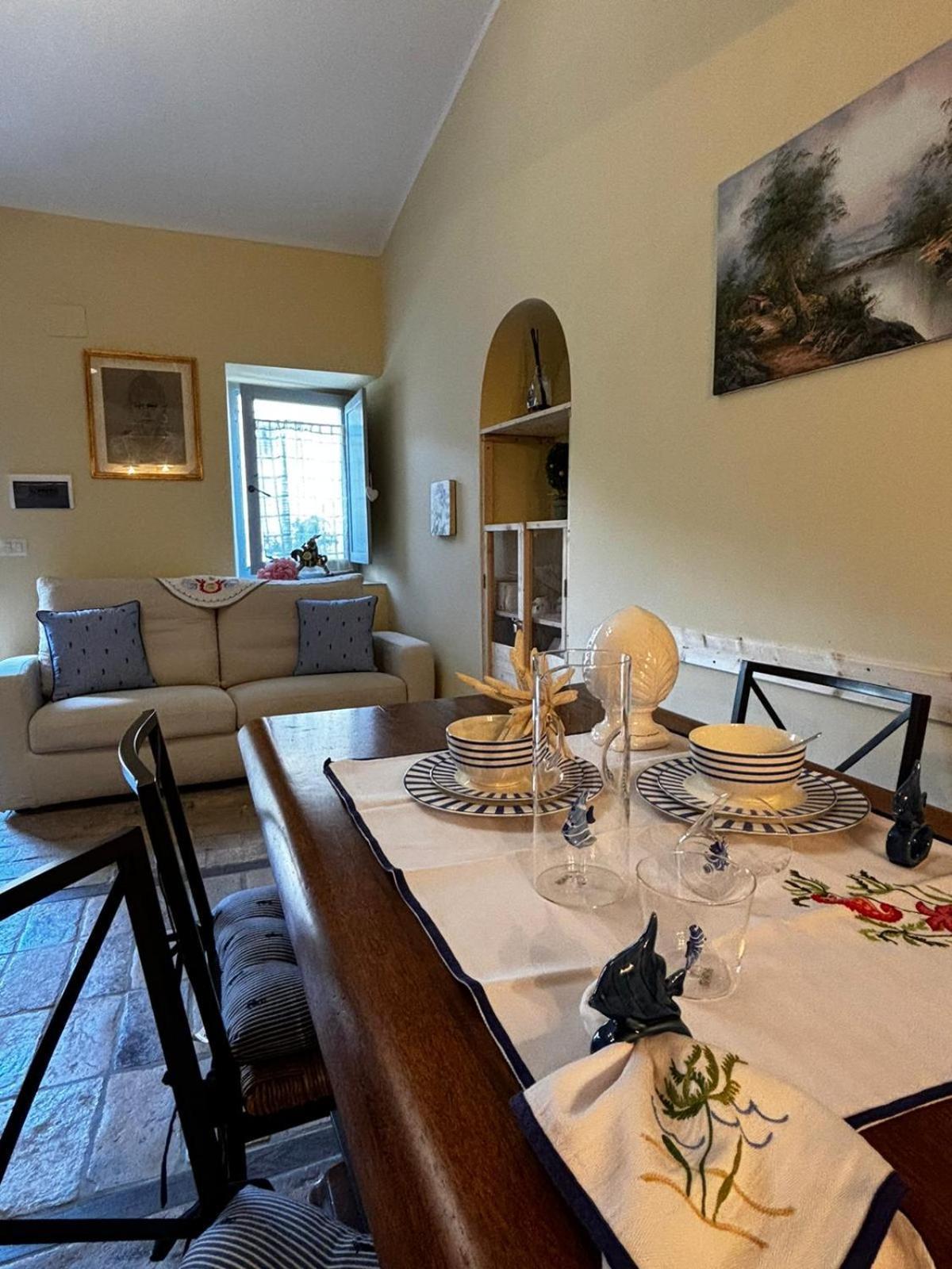 Alloggio Turistico La Contessa Graffignano Exteriör bild
